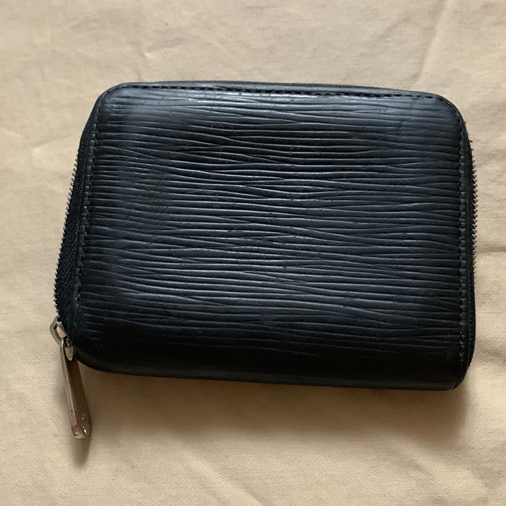 Authentic Louis Vuitton Epi Wallet